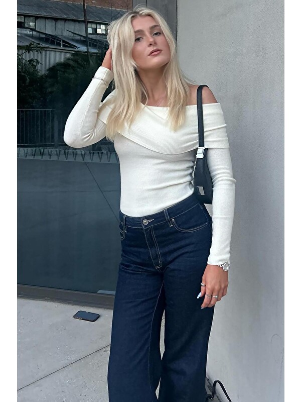 Madmext Beyaz Madonna Yaka Uzun Kollu Triko Kazak Mg2184
