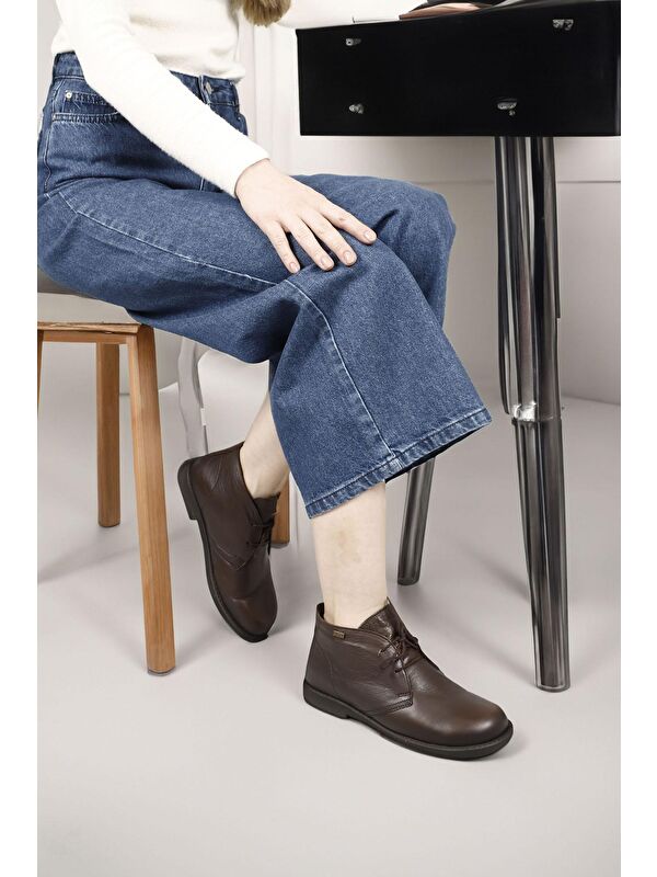 KOYU KAHVE Hakiki Deri Geniş Burun Lord Kalıp Kauçuk Taban Bağcıklı Kadın Bot 51423 - Görsel 3