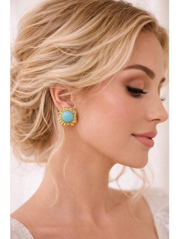 New Obsessions İşleme Detaylı Gold Düğme Küpe