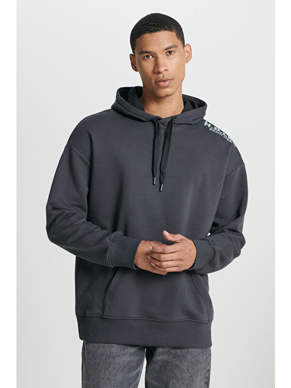 Lee Loose Fit Rahat Kesim Kapüşonlu İçi Polarlı Sırt Baskılı Antrasit Sweatshirt