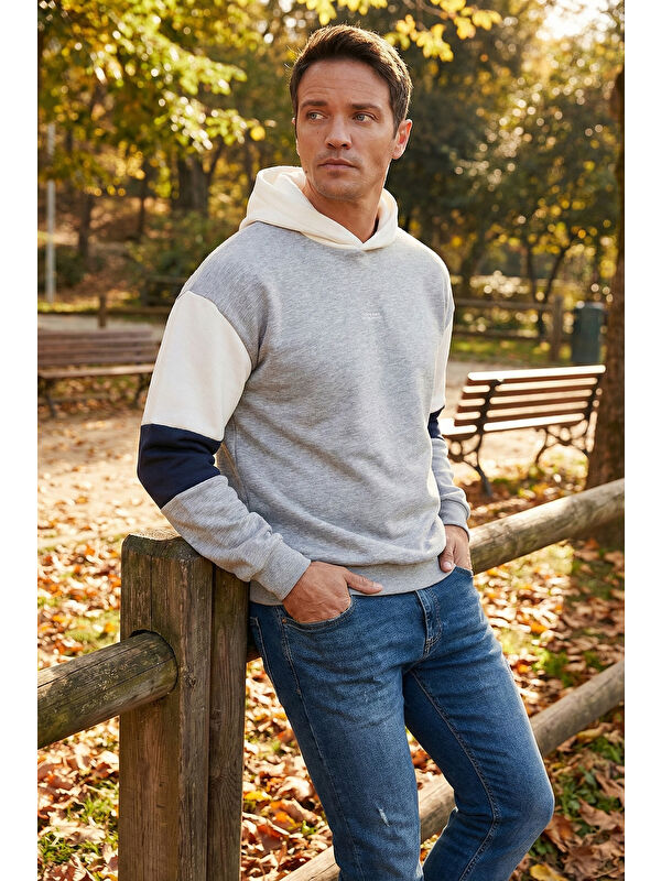 Buratti Pamuklu Regular Fit Kapüşonlu İçi Tüylü Yumuşak Şardonlu Erkek Sweat 5905299