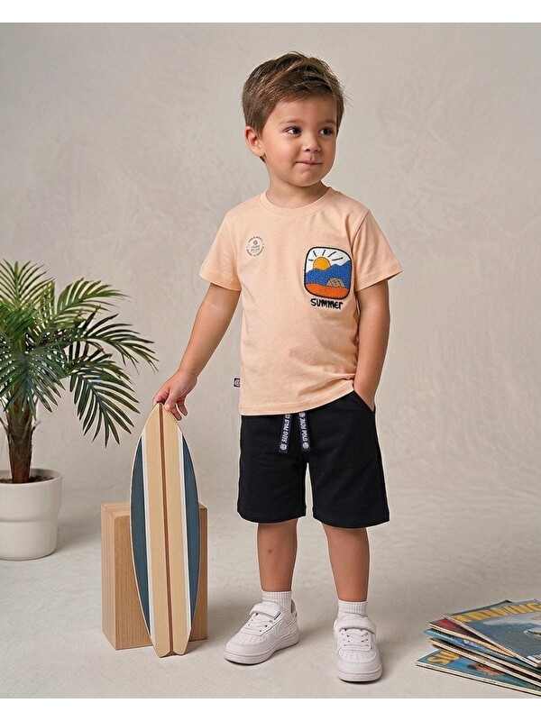Ege Bebek Erkek Çocuk Yazlık Nakışlı T-shirt ve Şortlu 2'li Alt Üst Takım