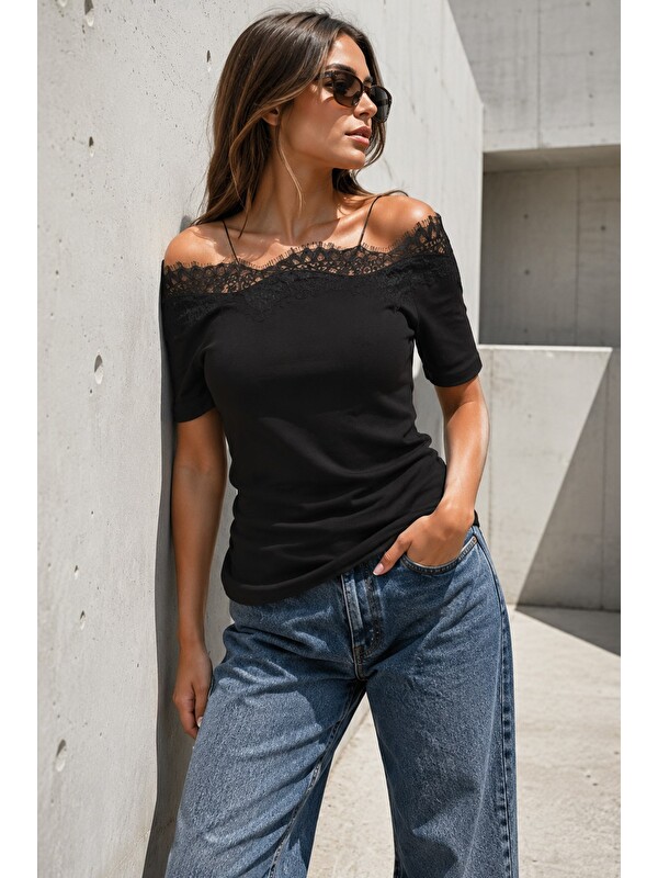 Madmext Siyah Dantelli Madonna Yaka Slim Fit Tişört Mg2743