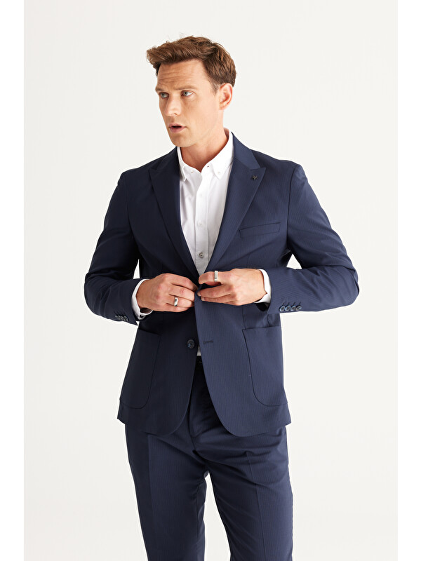 Altınyıldız Classics Erkek Lacivert Slim Fit Dar Kesim Kırlangıç Yaka Çizgili Takım Elbise