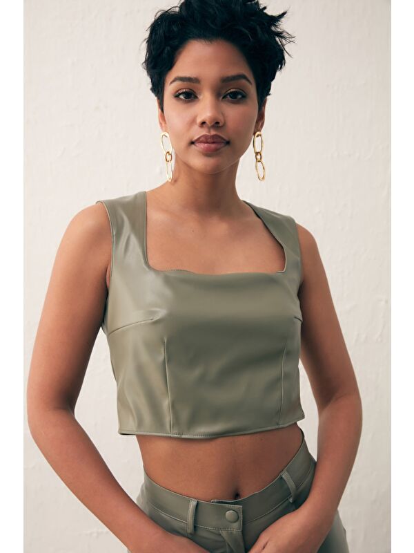 SATEEN Kare Yaka Deri Crop Bluz - Çağla Yeşili