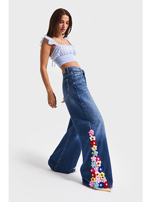 It's Basic Kadın Mavi Renk 2w5-5 Palazzo Fit Renkli Çiçek Örgü İşlemeli Özel Tasarım Denim Jean