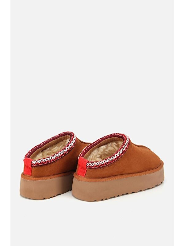 Yaya By Hotiç Kahverengi Yaya By Hotiç Yaya By Kadın Süet Dikiş Detaylı İçi Kürklü Yüksek Tabanlı Yarım Bot Terlik