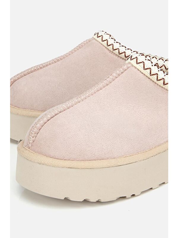 Yaya By Hotiç Kahverengi Yaya By Hotiç Yaya By Kadın Süet Dikiş Detaylı İçi Kürklü Yüksek Tabanlı Yarım Bot Terlik