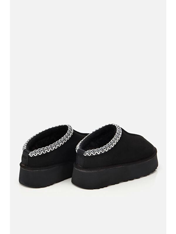 Yaya By Hotiç Kahverengi Yaya By Hotiç Yaya By Kadın Süet Dikiş Detaylı İçi Kürklü Yüksek Tabanlı Yarım Bot Terlik