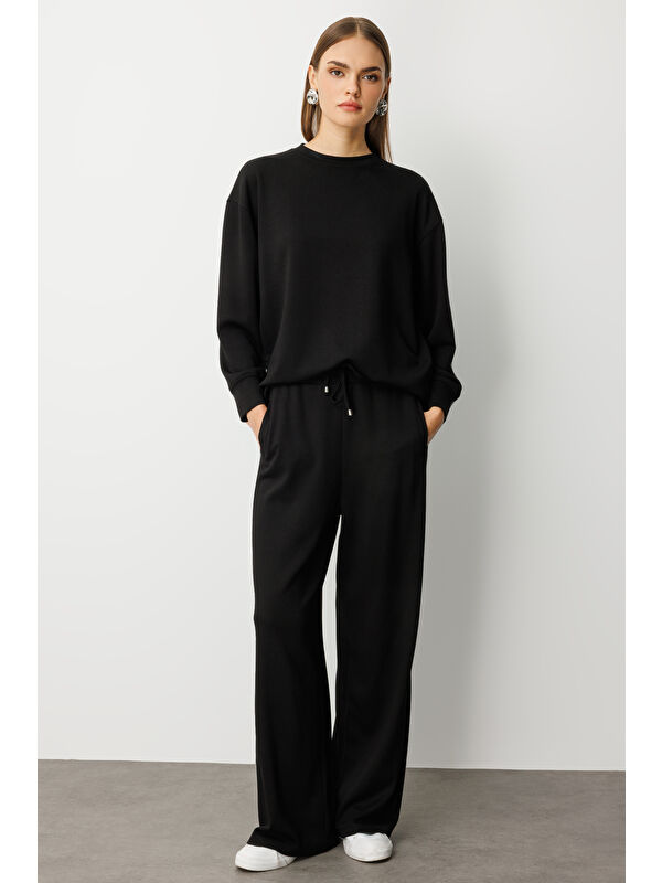 Mizalle Beli Lastikli Yumuşak Dokulu Siyah Jogger Pantolon