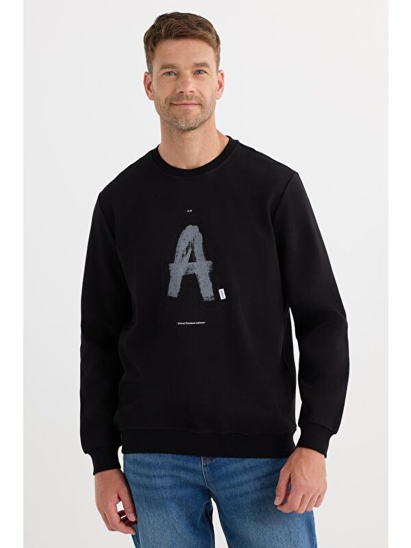 TUDORS Unisex Relax Fit Rahat Kesim Pamuklu Yumuşak Dokulu Bisklet Yaka İç Polarlı Baskılı Siyah Sweatshirt