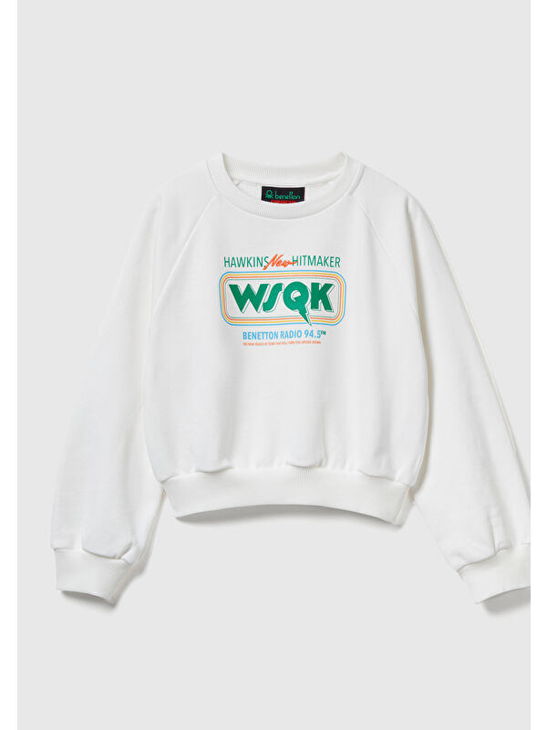 United Colors Of Benetton Kız Çocuk Krem %100 Pamuk Kısa Kesim Stranger Things Ön Baskı Detaylı Ribanalı Sweatshirt