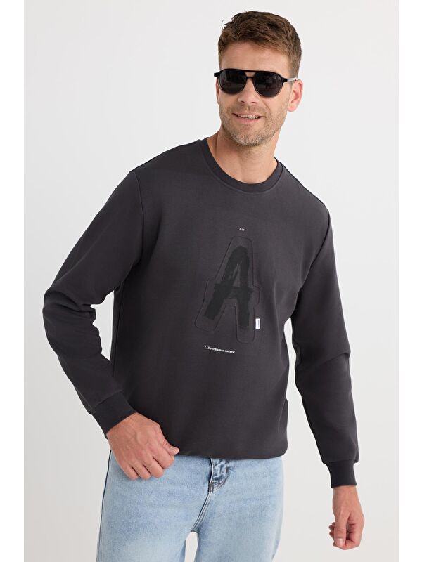 TUDORS Unisex Relax Fit Pamuklu Yumuşak Dokulu Bisiklet Yaka İçİ Polarlı Baskılı Antrasit Sweatshirt​​​​​​​