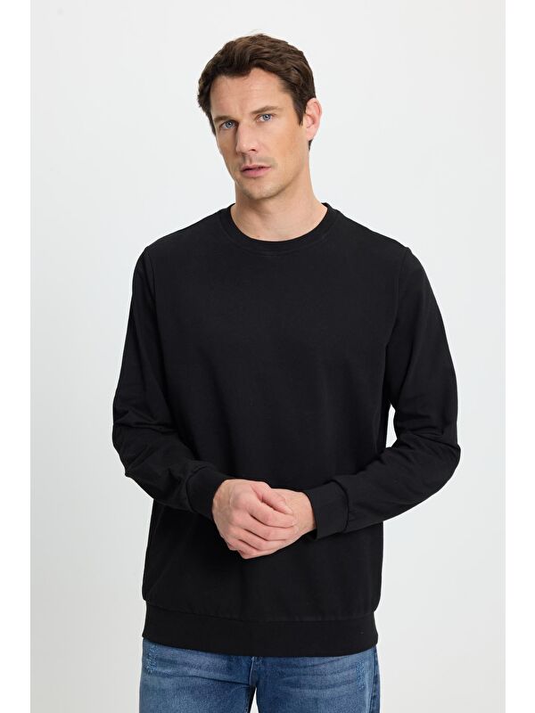 TUDORS Erkek Relax Fit Rahat Kesim %100 Pamuk 2 İplik Bisiklet Yaka Siyah Sweatshirt