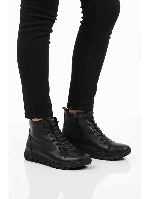 Siyah Hakiki Deri İçi Polarlı Kaymaz Fermuarlı Kadın Bot 3910 Z - Görsel 2