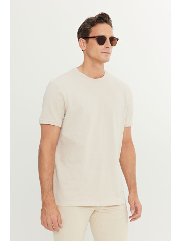 Altınyıldız Classics Erkek Bej %100 Pamuk Slim Fit Dar Kesim Bisiklet Yaka Tişört