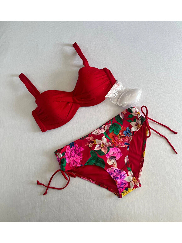 Hazelin Kadın Kırmızı Taş İşlemeli Çiçek Desenli Bikini Takım HZL25S-LC3368