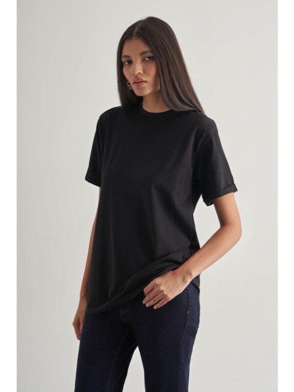 Mizalle Pamuklu Siyah Oversize Basic Tişört