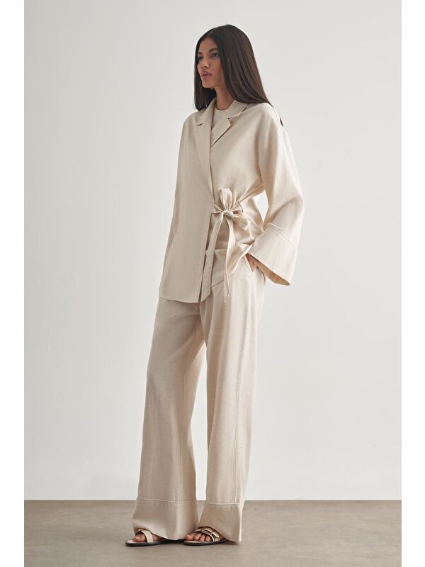 Mizalle Keten Karışımlı Anvelop Bağlı Bej Rengi Kimono Ceket