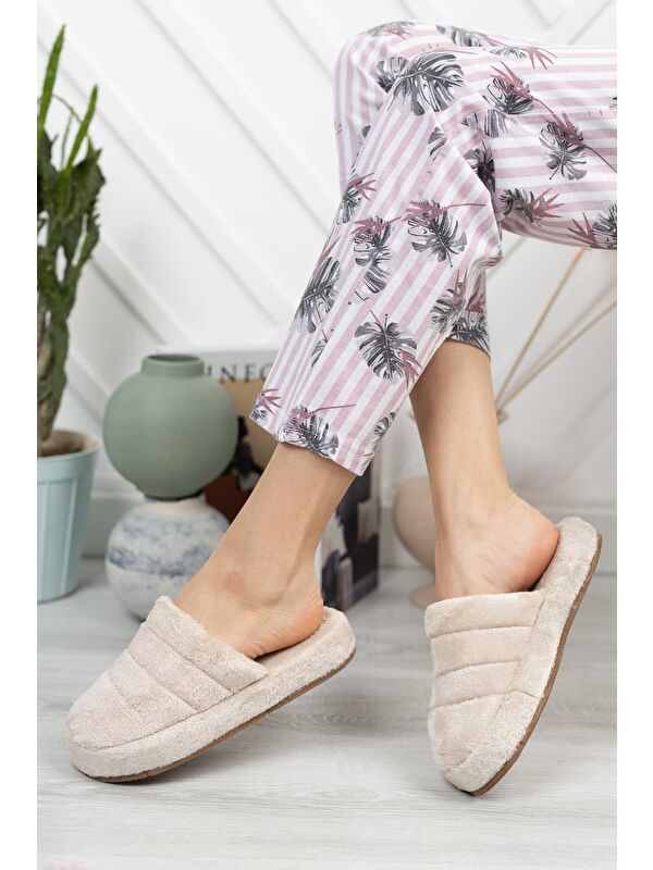 3'lü Paket Kapalı Kadın Terlik Ev Terliği - Görsel 5