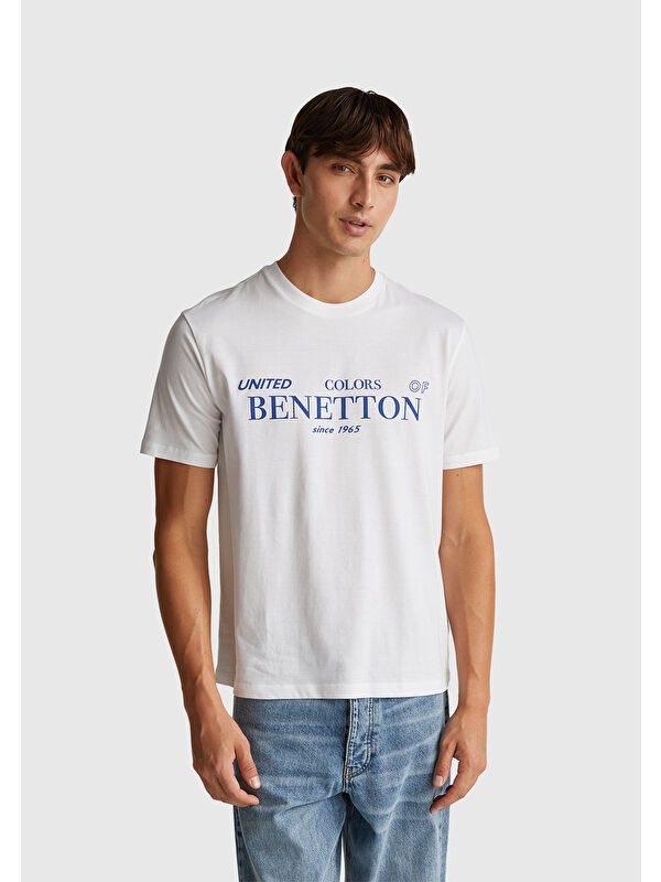 United Colors Of Benetton Erkek Beyaz %100 Pamuk Önü Logo Baskılı Relax Fit Tişört
