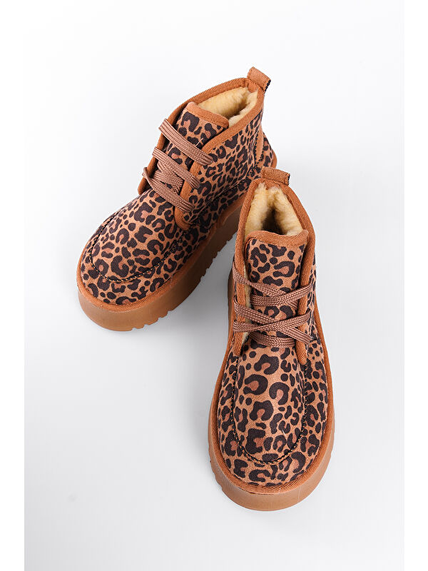 Madeline Kalın Tabanlı Yuvarlak Burunlu Bağcıklı Kürklü Kadın Bot - Görsel 5