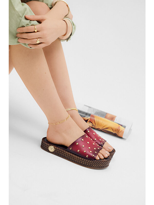 Tonny Black Kırmızı Tonny Black Poli Taban Kadın Düz Boncuk Detaylı Terlik