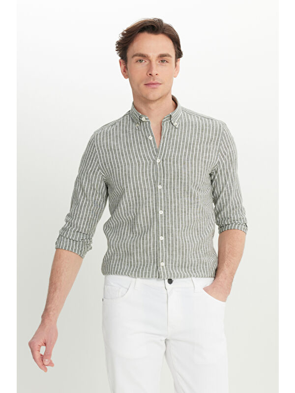 Altınyıldız Classics Erkek Haki Keten Slim Fit Dar Kesim Düğmeli Yaka Çizgili Gömlek