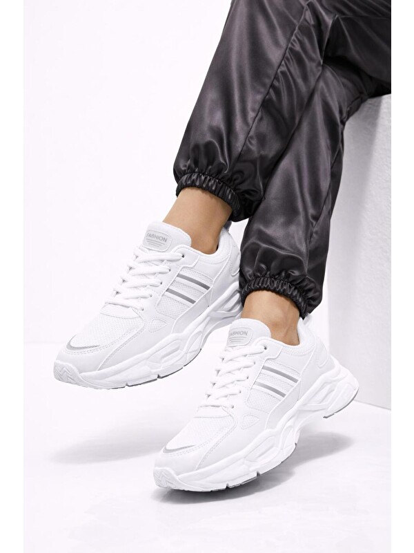 Slipcat Unısex Kalın Tabanlı Bağcıklı Rahat Sneaker Spor Ayakkabı –Nefes Alabilen Yapı, Trend Model