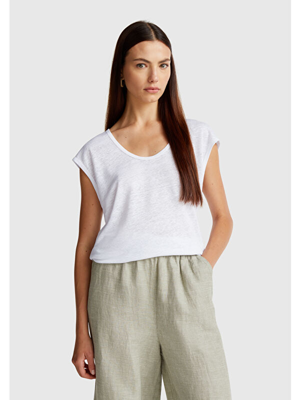 United Colors Of Benetton Kadın Beyaz %100 Keten Yanları Yırtmaçlı Relax Fit Yuvarlak Yaka T-Shirt