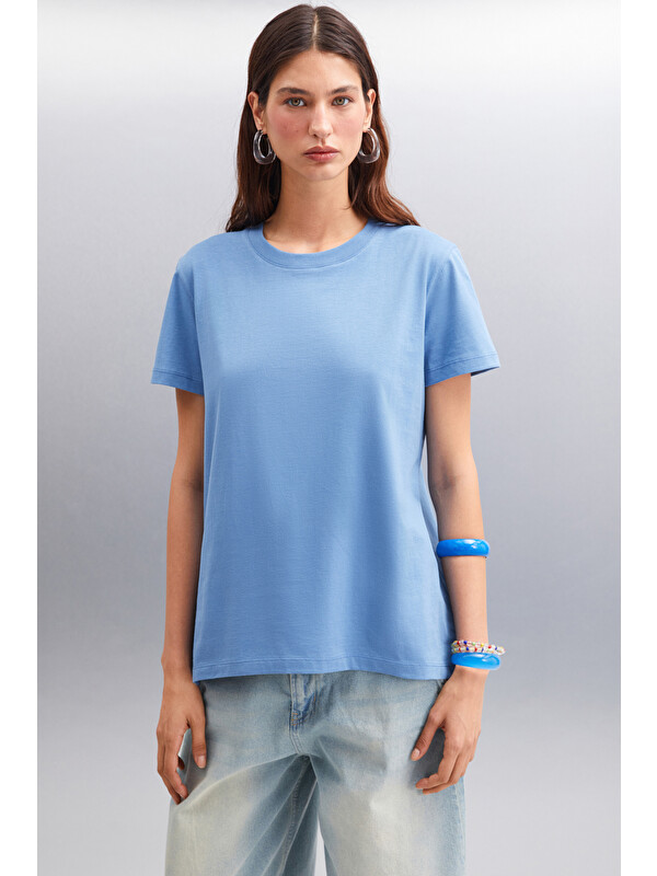 GRIMELANGE Jemmy Kadın %100 Organik Pamuk Relaxed Fit Yırtmaçlı Yuvarlak Yakalı İNDİGO T-Shirt
