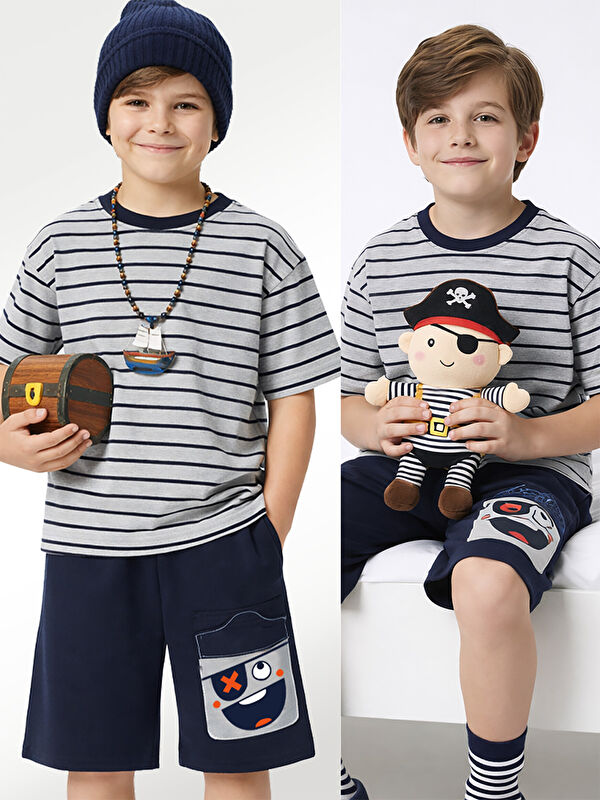 Denokids Korsan Erkek Çocuk Çizgili T-shirt Şort Takım