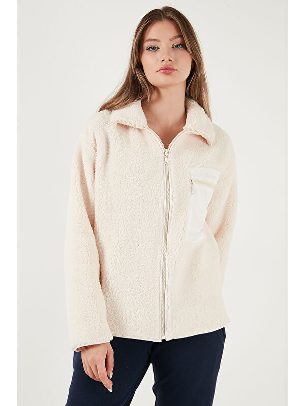 Lela Regular Fit Klasik Yaka Göğüs Cep Detaylı Pelüş Kadın Hırka Polar 5866437