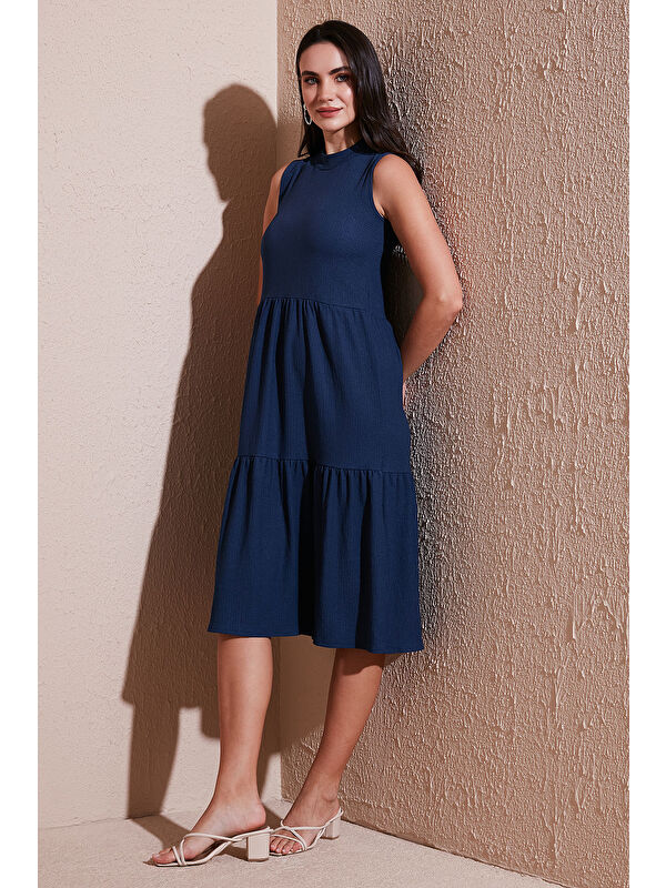 Lela Regular Fit Kolsuz Midi Elbise 5869008