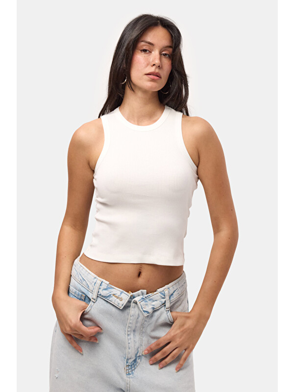 It's Basic Kadın Ekru s6-101 Sıfır Kol Esnek Kumaş Crop Top