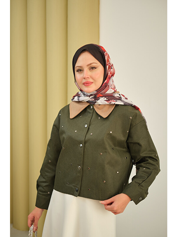 Locco Moda Kadın Yakası Kadife Detay Kısa Ceket Zümrüt Yeşil