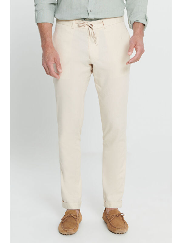 Altınyıldız Classics Erkek Ekru Slim Fit Dar Kesim %100 Pamuk Yan Cep Pileli Pantolon
