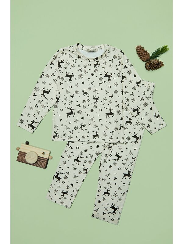 Fullamoda Kar Tanesi Ve Geyik Desenli Unisex Çocuk Pijama Takımı