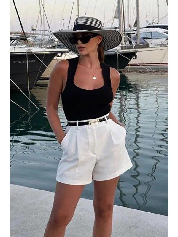 Madmext Beyaz Yüksek Bel Wed Leg Pileli Kadın Mini Şort Mg2537