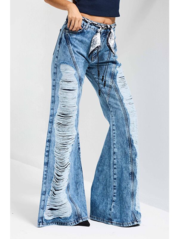 It's Basic Kadın Mavi Flare Fit Altı Beslemeli Yırtık ve Fular Detaylı Tasarım Denim Jean