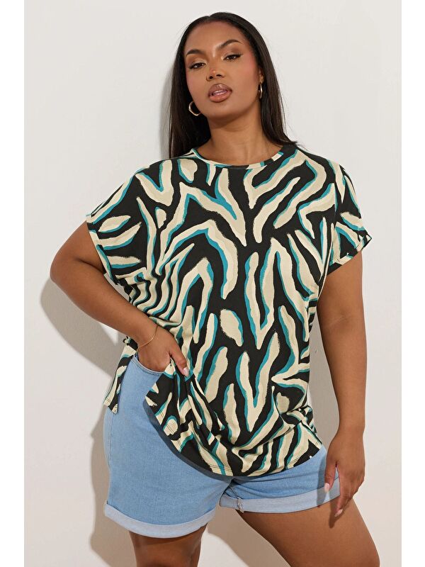 Stil Diva Büyük Beden Bisiklet Yaka Kısa Kollu Zebra Desenli Bluz 303918