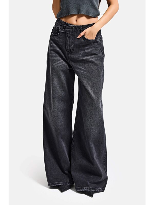 It's Basic Kadın Füme 2s6-1 Mega Baggy Fit Kemer Detaylı Orta Bel Denim Jean