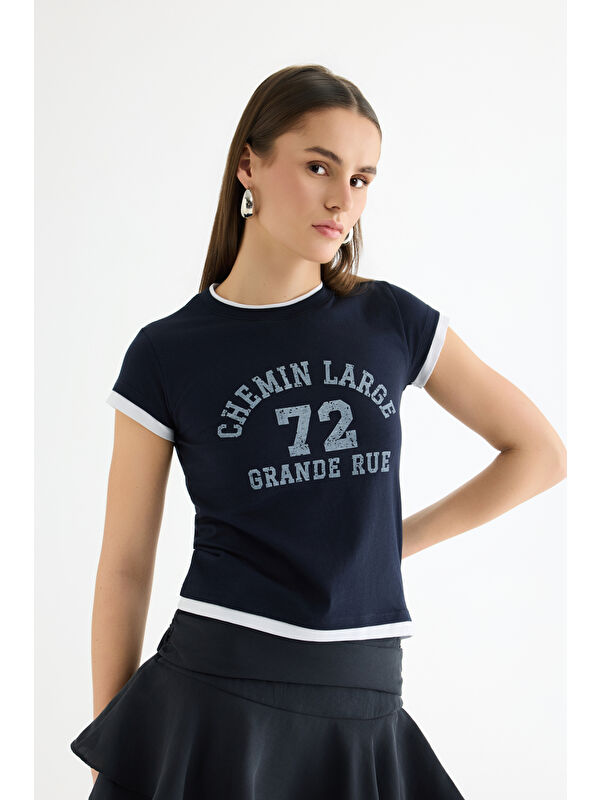 QUZU Yazı Baskılı Reglan Garnili Tişört Lacivert