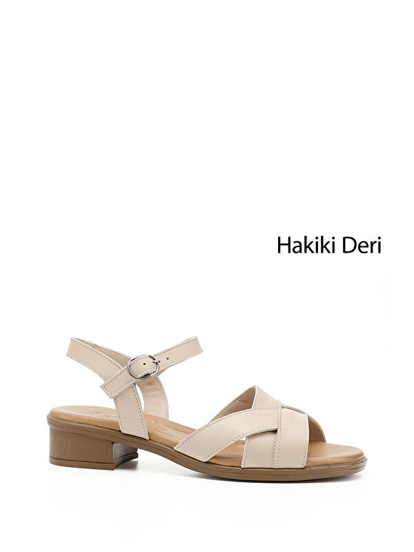 GÖNDERİ(R) Kadın BEJ-TEN RENGİ Kısa Kalın Topuklu Hakiki Deri Sandalet