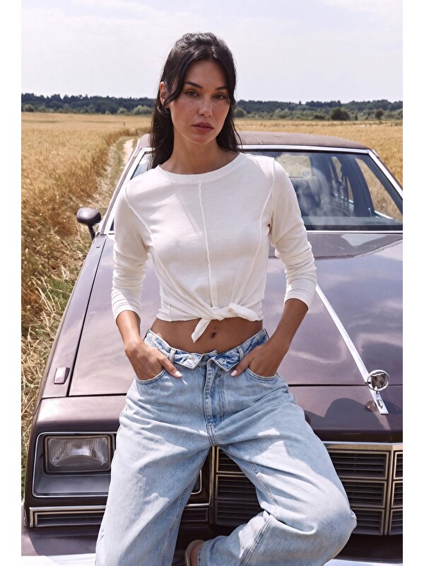 It's Basic Kadın Ekru Renk w5 Asimetrik Kesim Crop Fit Tasarım Body