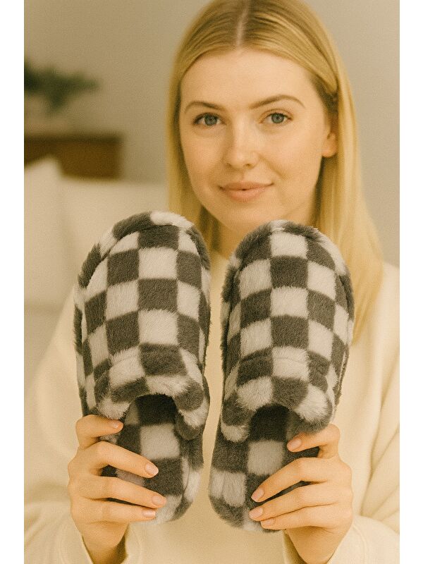 KARELİ Kapalı Kadın Ev Terliği Günlük Rahat Kışlık Terlik - Görsel 3