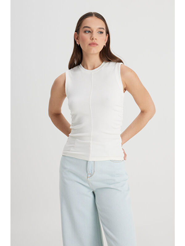 Lee Slim Fit Dar Kesim Bisiklet Yaka Kırık Beyaz Tişört