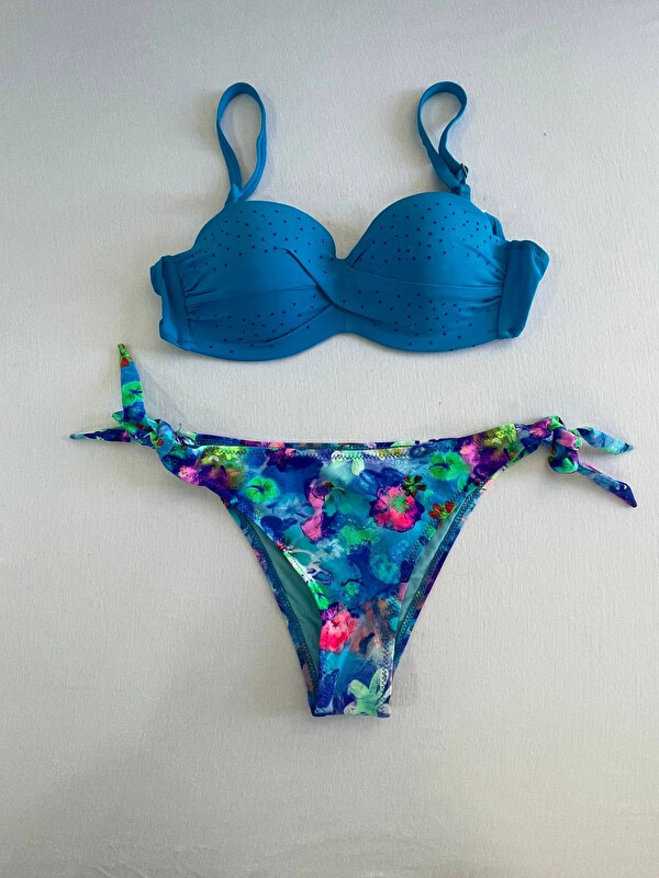 Hazelin Kadın Mavi Taş İşlemeli Desenli Astarlı Bikini Takım HZL25S-LC203