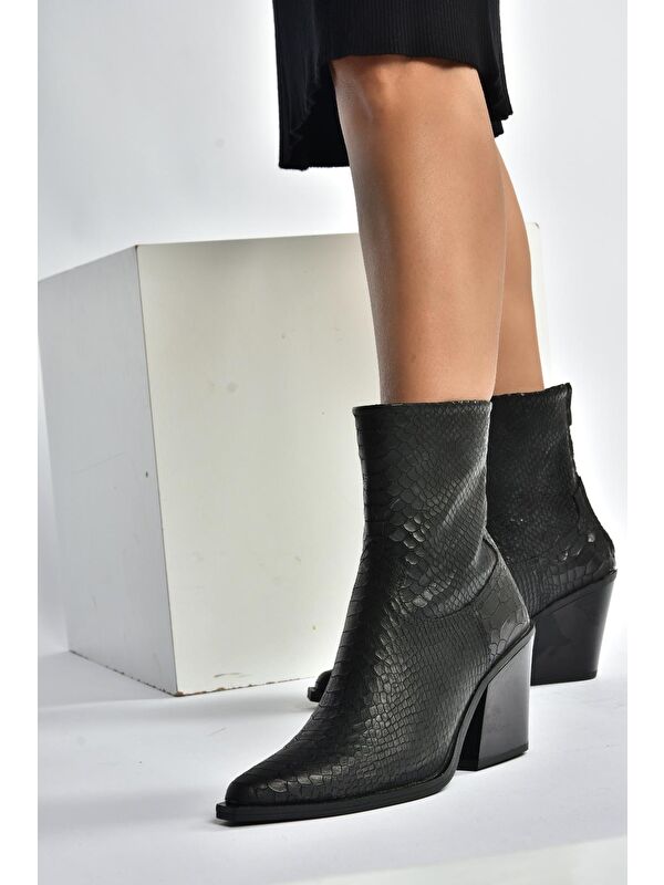 Siyah Kadın Bot V654080311 - Görsel 6
