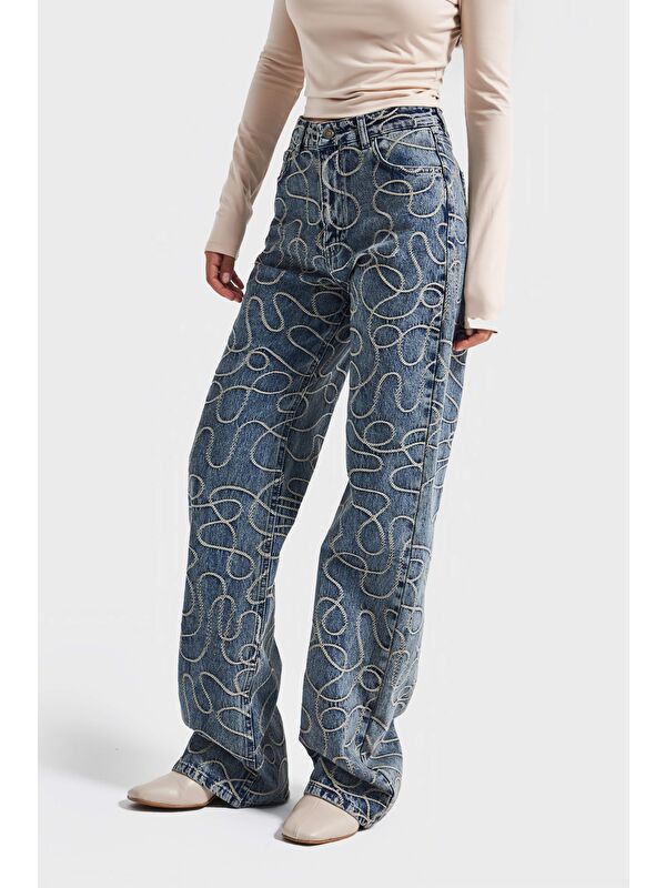 It's Basic Kadın T.Kot Rengi 3w5-32 Straight Fit Yüksek Bel Nakış Özellikli Kumaş Tasarım Denim Jean